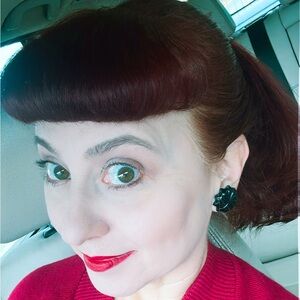 Meet your Posher, Erica